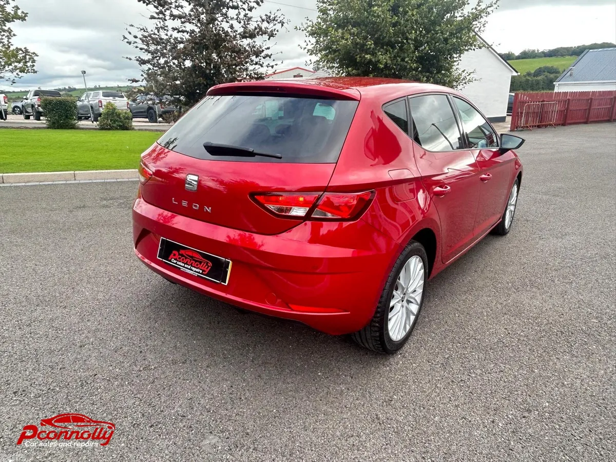 SEAT Leon Hatchback, Diesel, 2019, Red