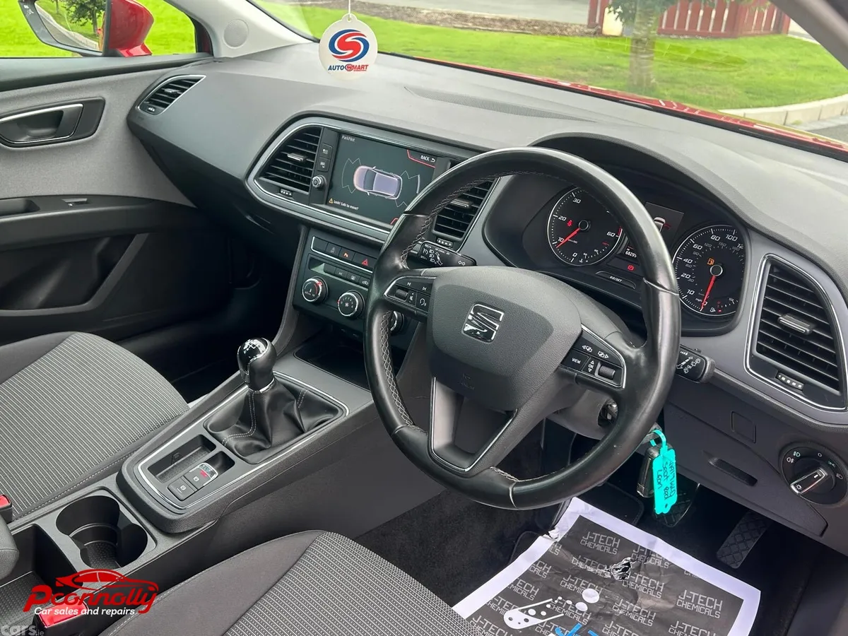 SEAT Leon Hatchback, Diesel, 2019, Red