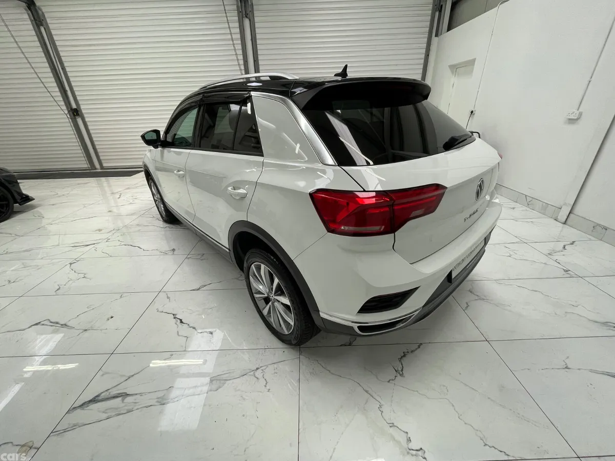 Volkswagen T-Roc Hatchback, Diesel, 2021, White