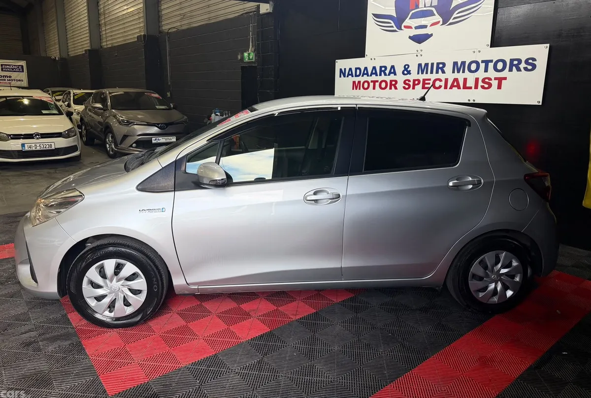 Toyota Vitz Hatchback, Petrol Hybrid, 2017, Silver