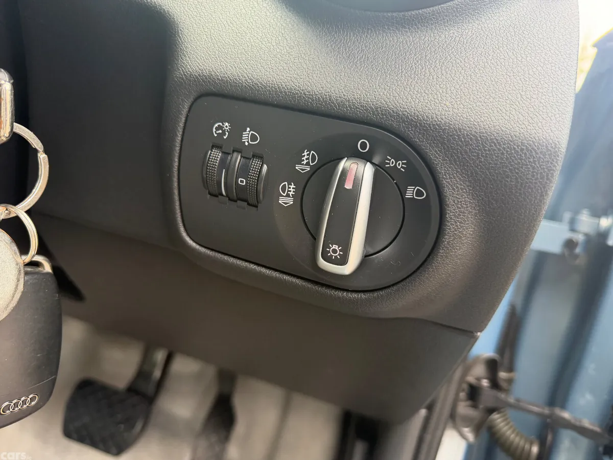 Audi A1 Hatchback, Diesel, 2012, Blue