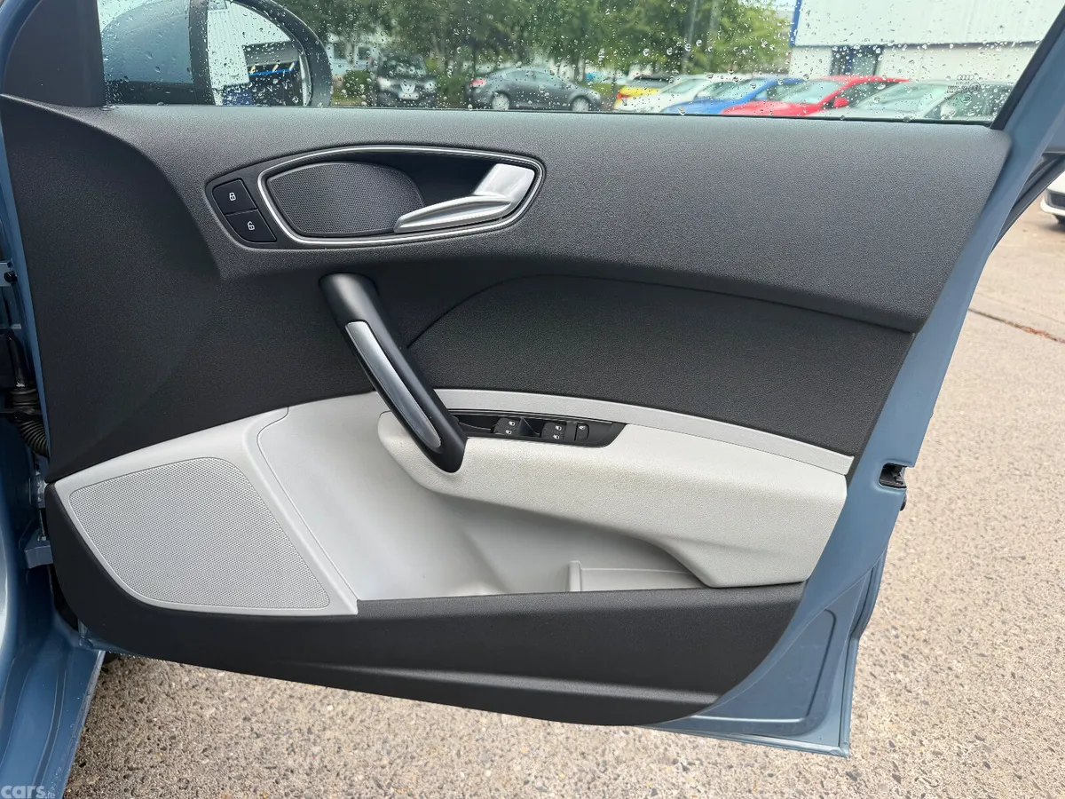 Audi A1 Hatchback, Diesel, 2012, Blue