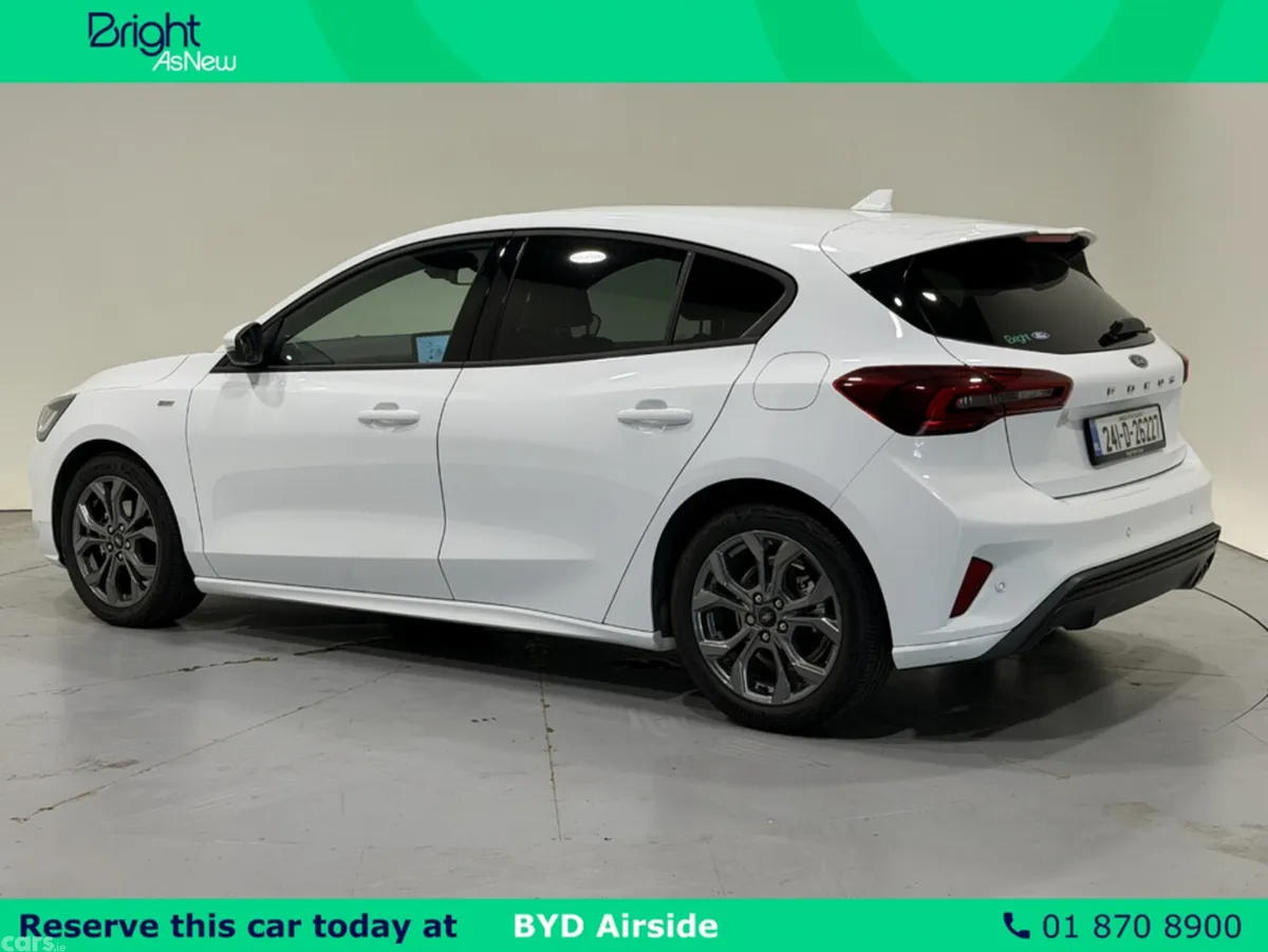 Ford Focus Hatchback, Petrol, 2024, White