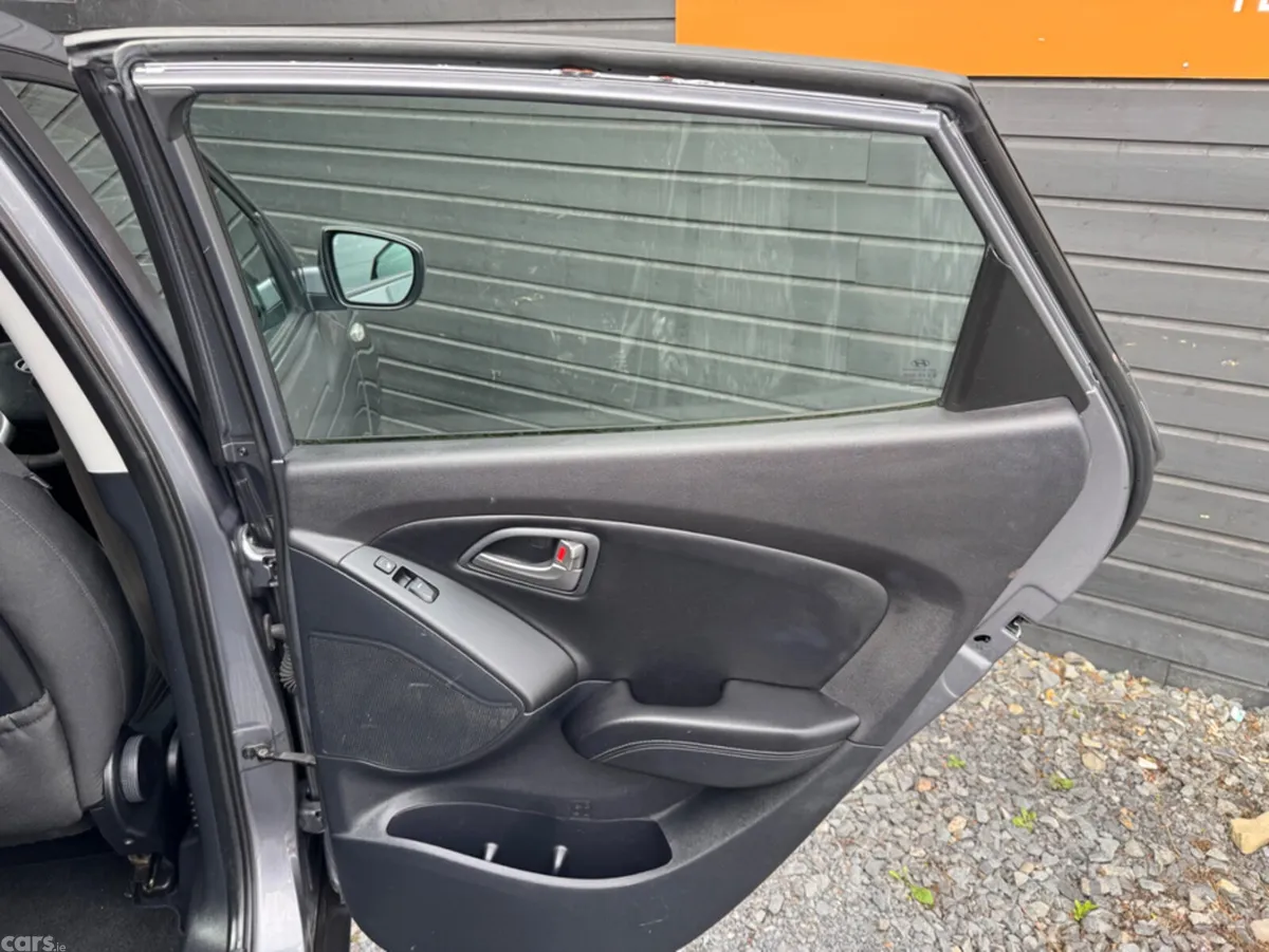Hyundai ix35 MPV, Diesel, 2015, Grey