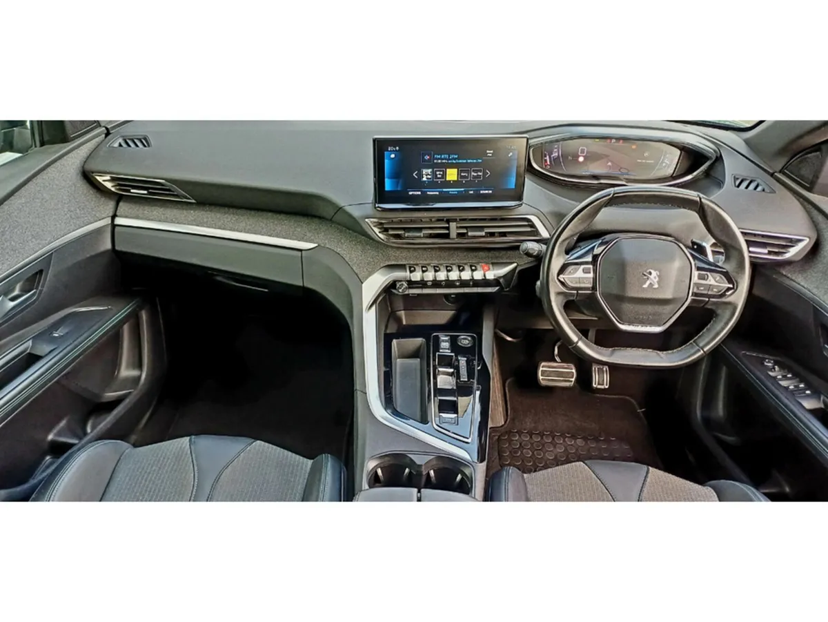 Peugeot 5008 MPV, Diesel, 2024, Black
