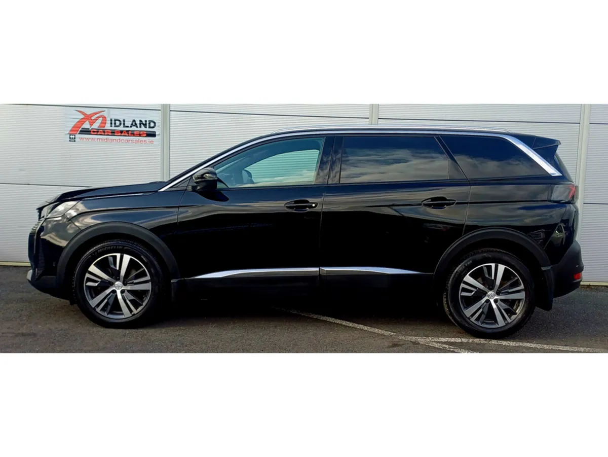 Peugeot 5008 MPV, Diesel, 2024, Black