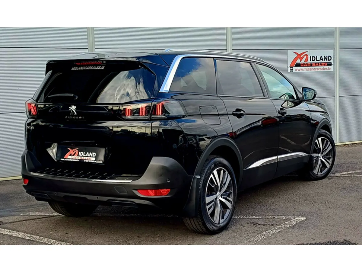 Peugeot 5008 MPV, Diesel, 2024, Black