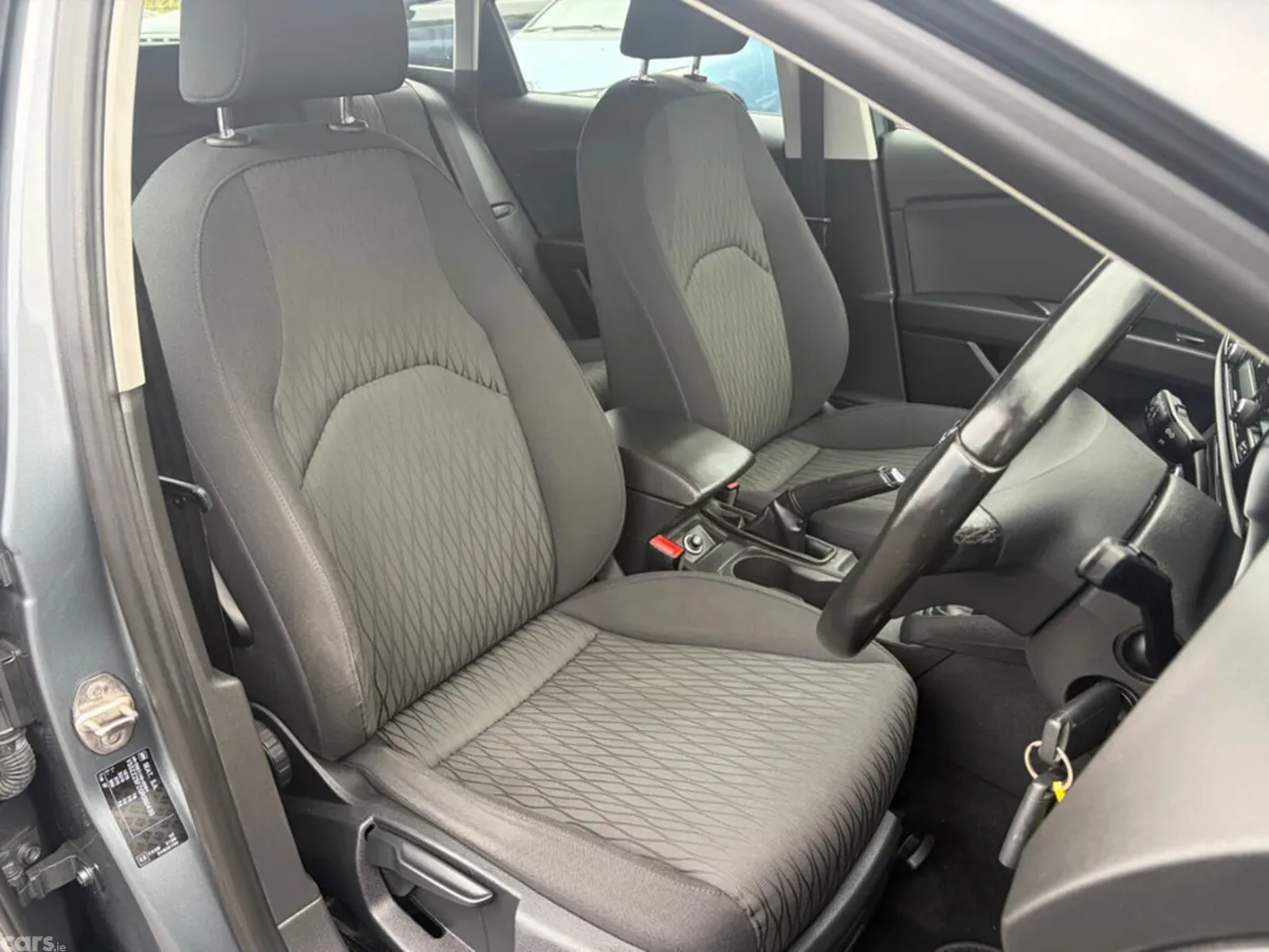SEAT Leon Hatchback, Diesel, 2016, Grey