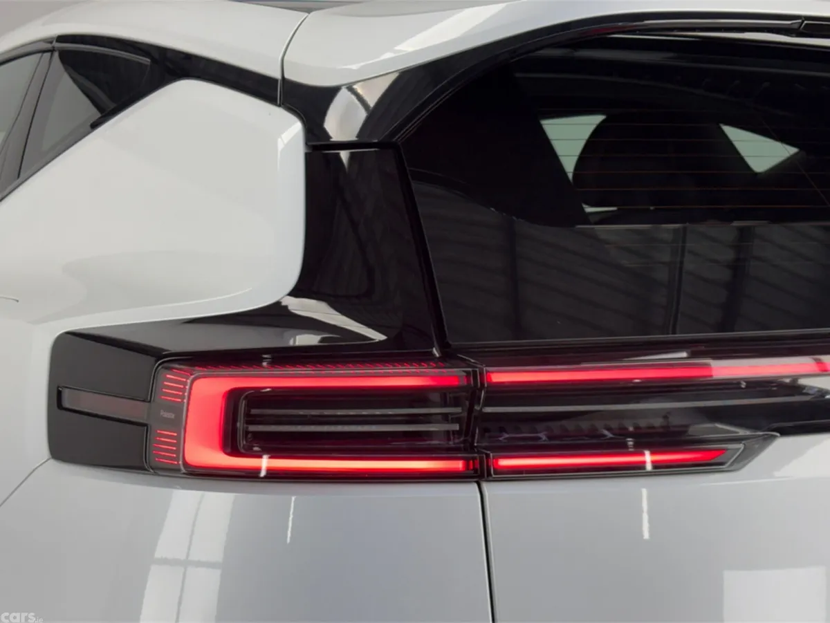 Polestar 3 Estate, Electric, 2025, White