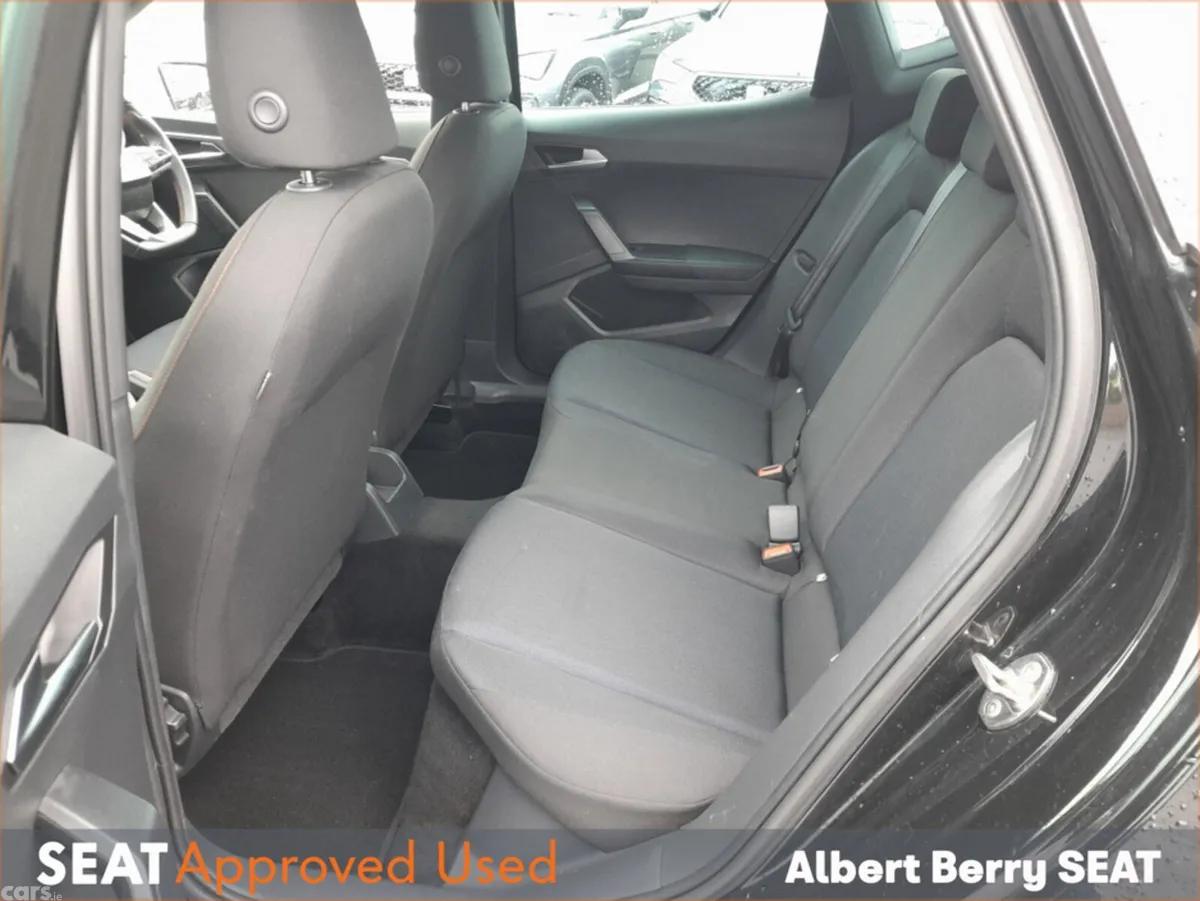 SEAT Arona Hatchback, Petrol, 2024, Black