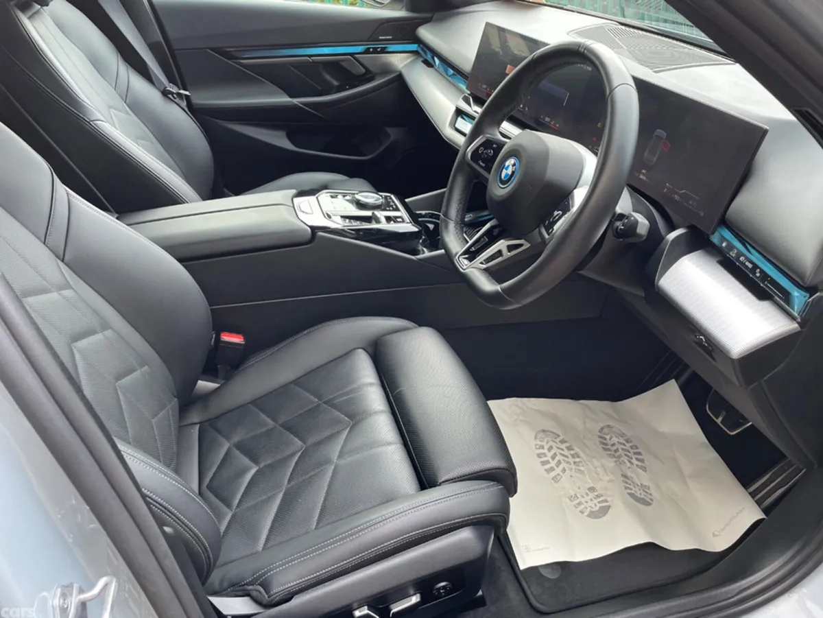 BMW 5-Series Saloon, Petrol Plug-in Hybrid, 2025, Grey
