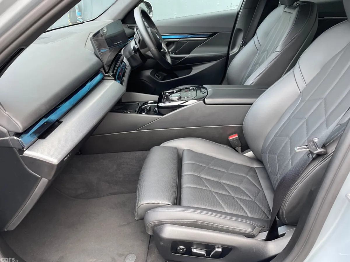 BMW 5-Series Saloon, Petrol Plug-in Hybrid, 2025, Grey
