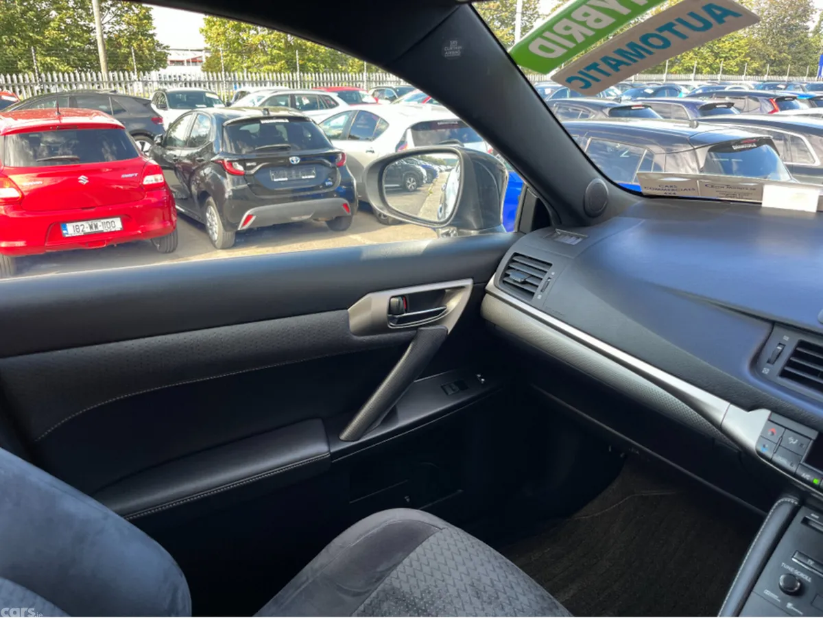Lexus CT Hatchback, Petrol Hybrid, 2017, Black