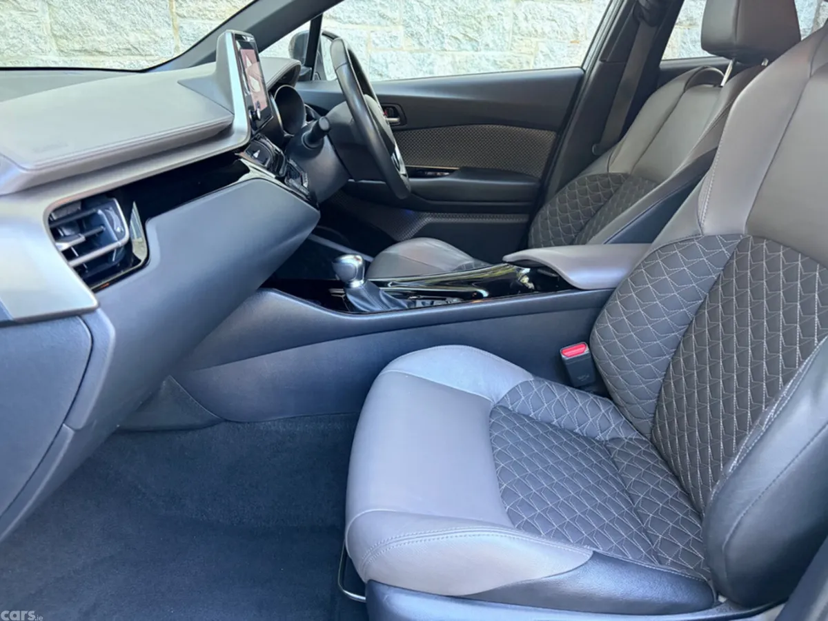 Toyota C-HR Hatchback, Petrol, 2023, Black