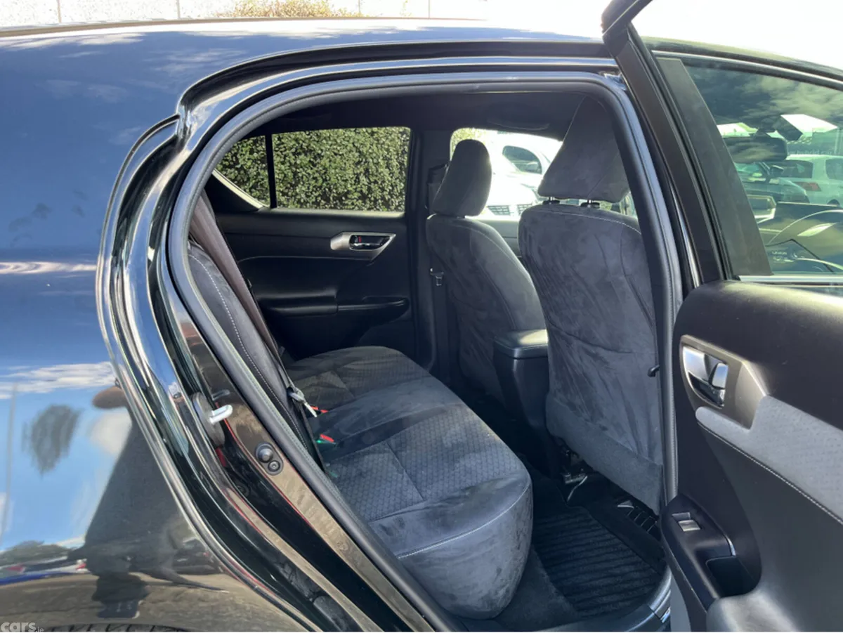 Lexus CT Hatchback, Petrol Hybrid, 2017, Black