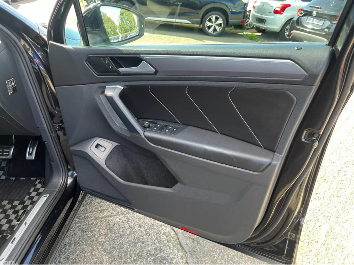 Volkswagen Tiguan SUV, Diesel, 2019, Black