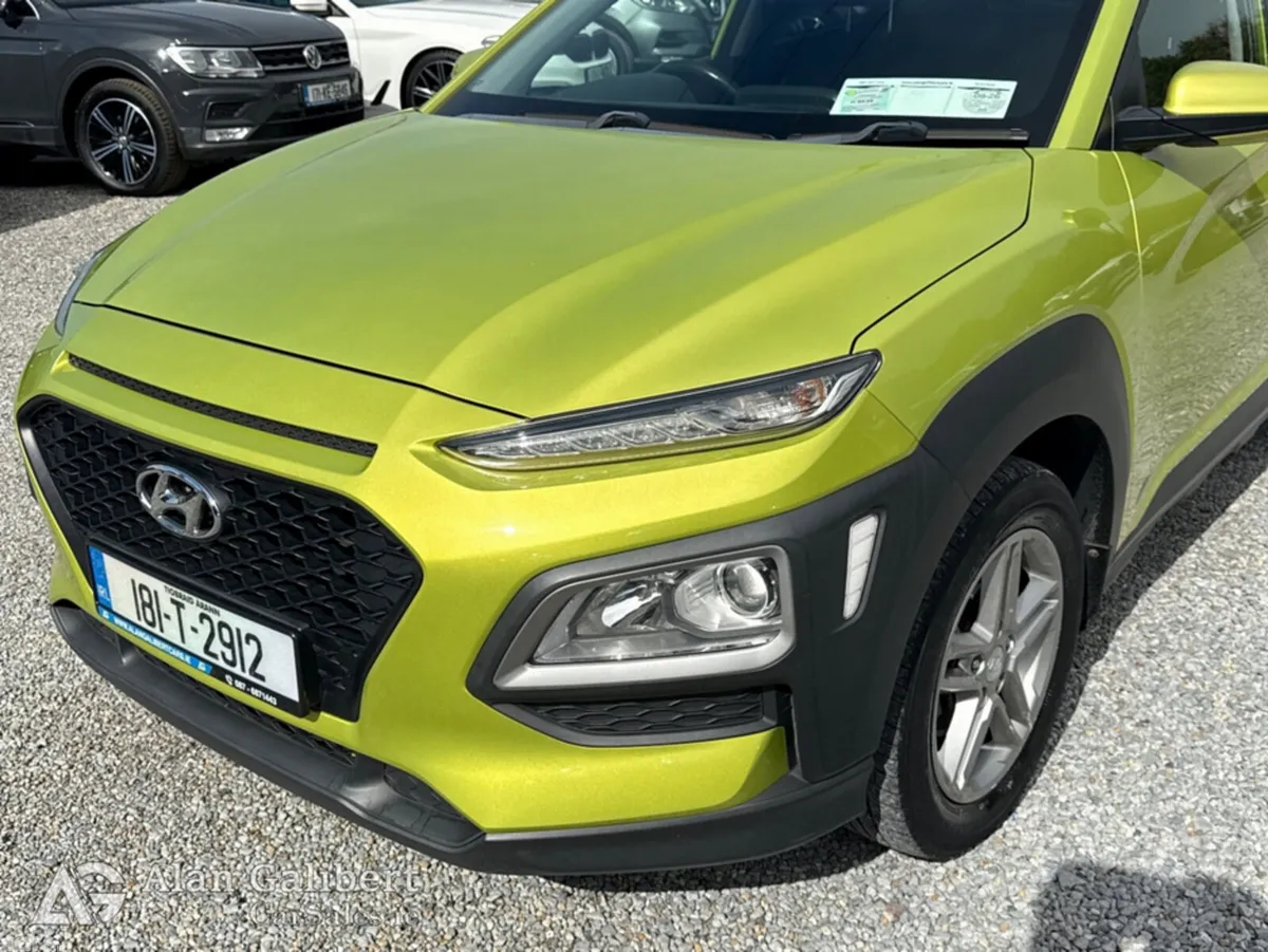 Hyundai KONA MPV, Petrol, 2018, Green