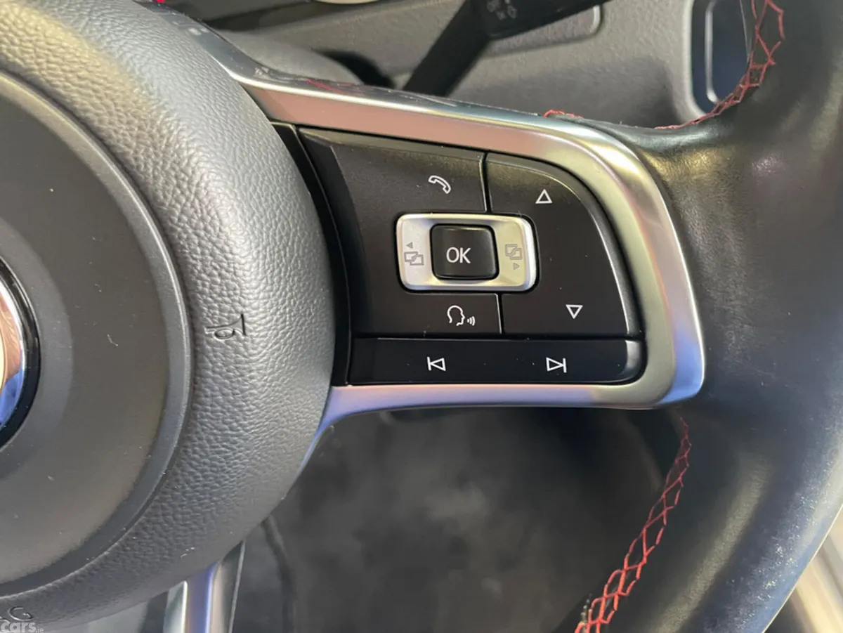 Volkswagen Golf Hatchback, Petrol, 2017, Grey