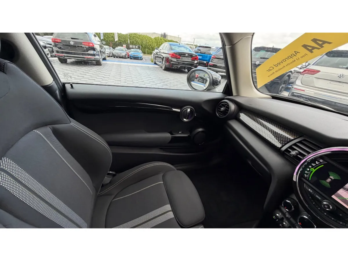Mini Cooper Hatchback, Diesel, 2020, White
