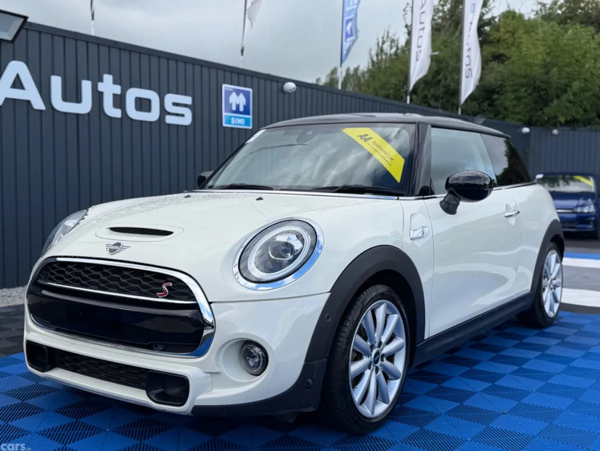 Mini Cooper Hatchback, Diesel, 2020, White