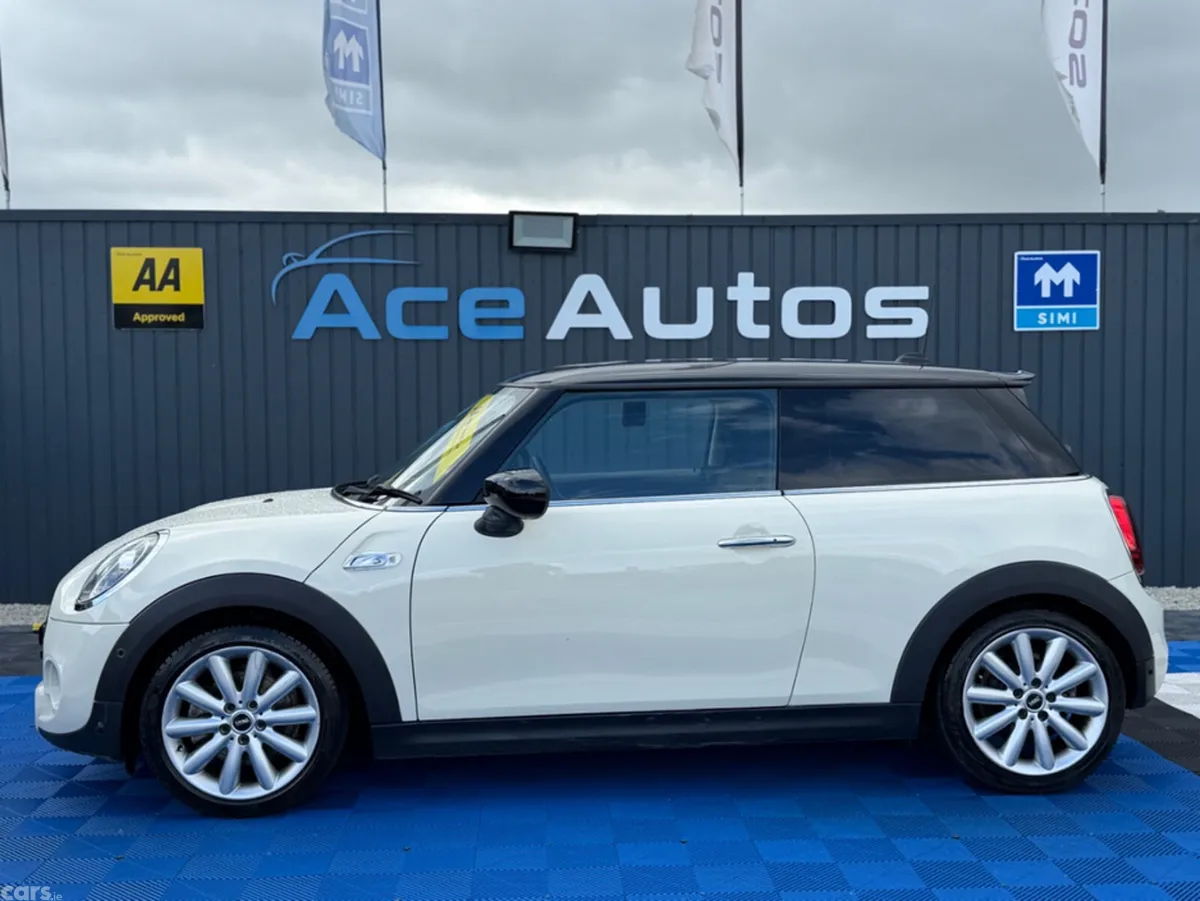 Mini Cooper Hatchback, Diesel, 2020, White