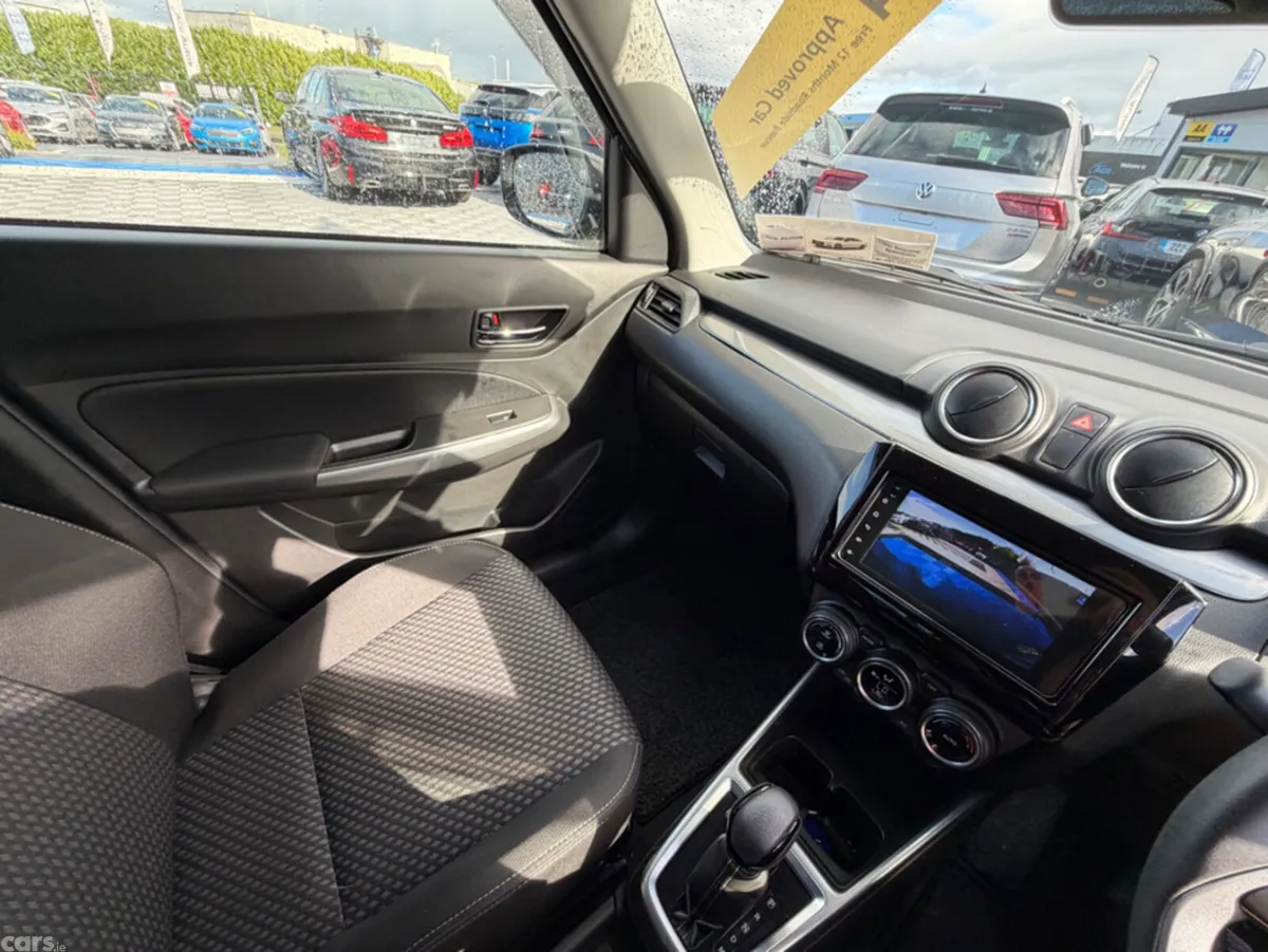 Suzuki Swift Hatchback, Petrol, 2019, Black