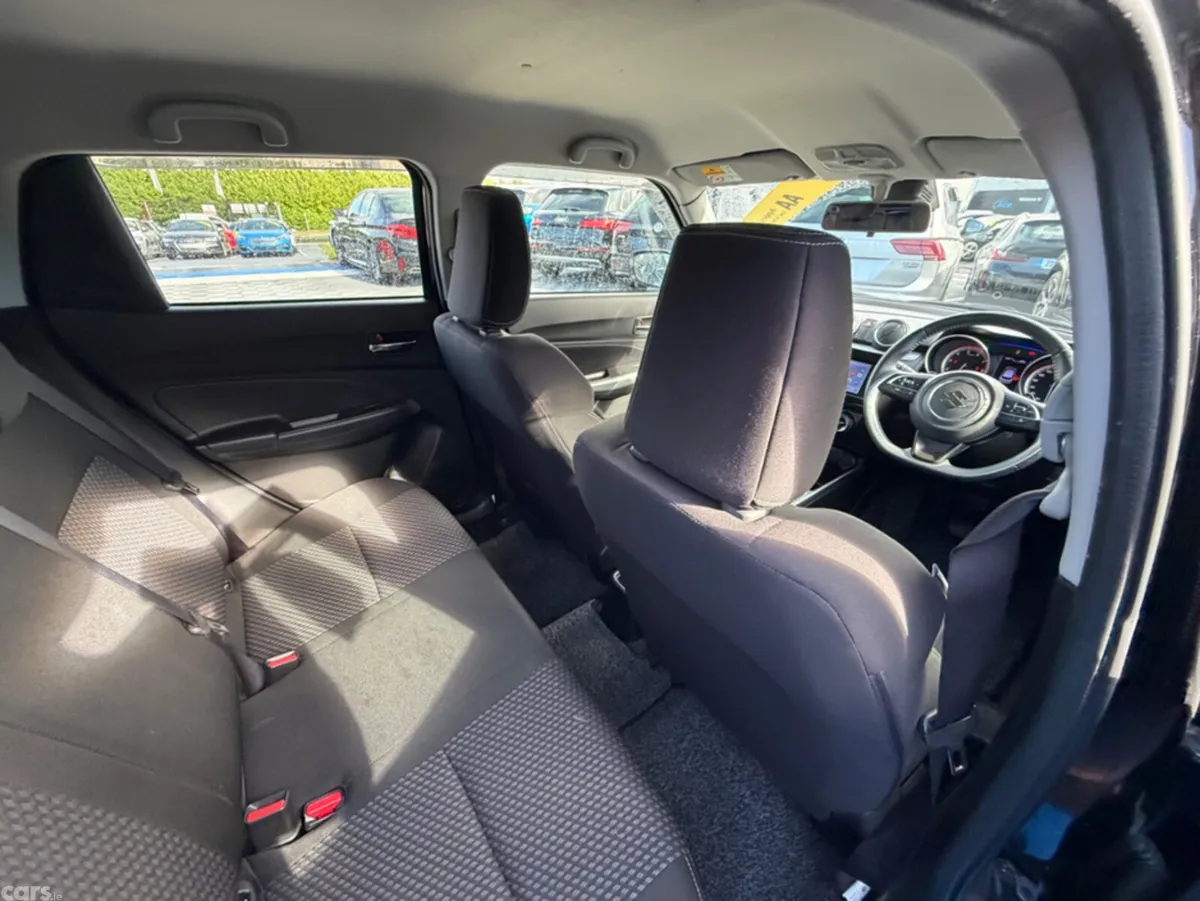 Suzuki Swift Hatchback, Petrol, 2019, Black