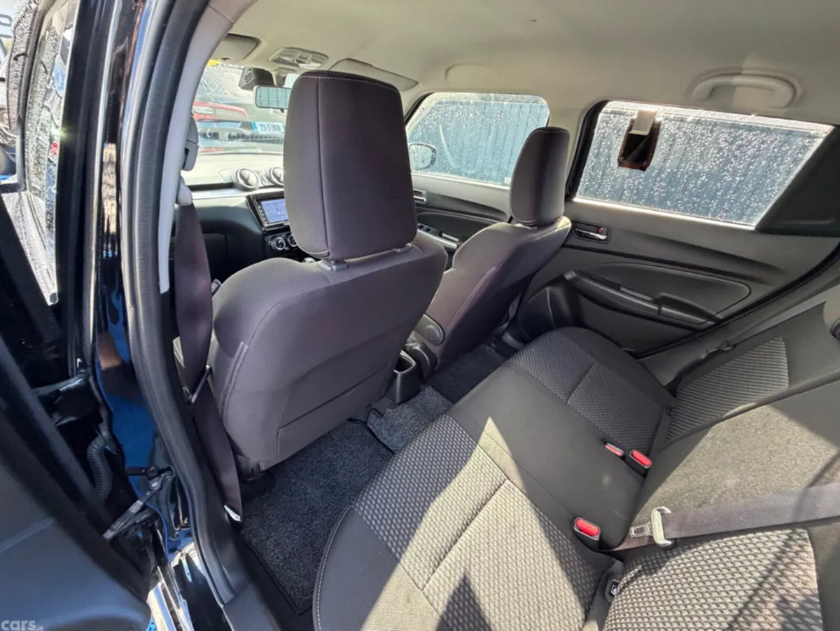 Suzuki Swift Hatchback, Petrol, 2019, Black