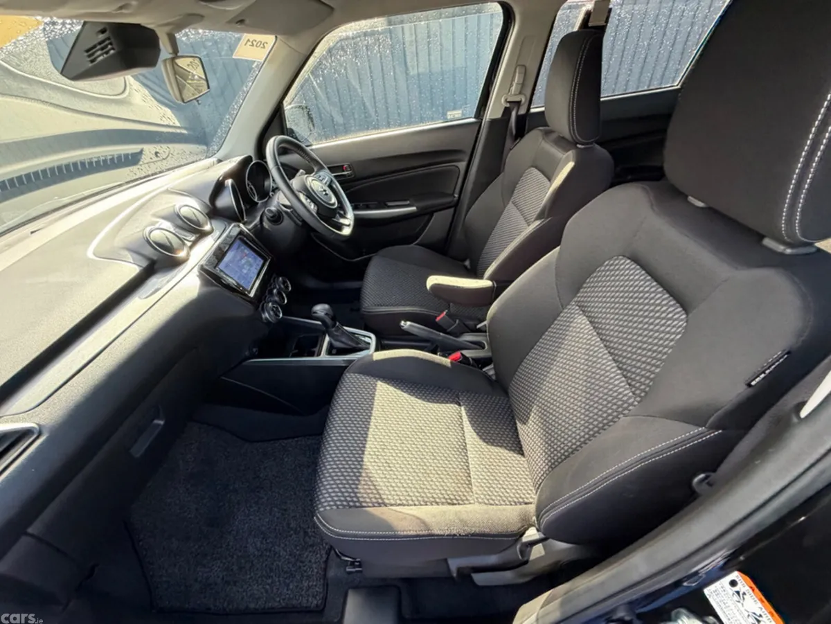 Suzuki Swift Hatchback, Petrol, 2019, Black