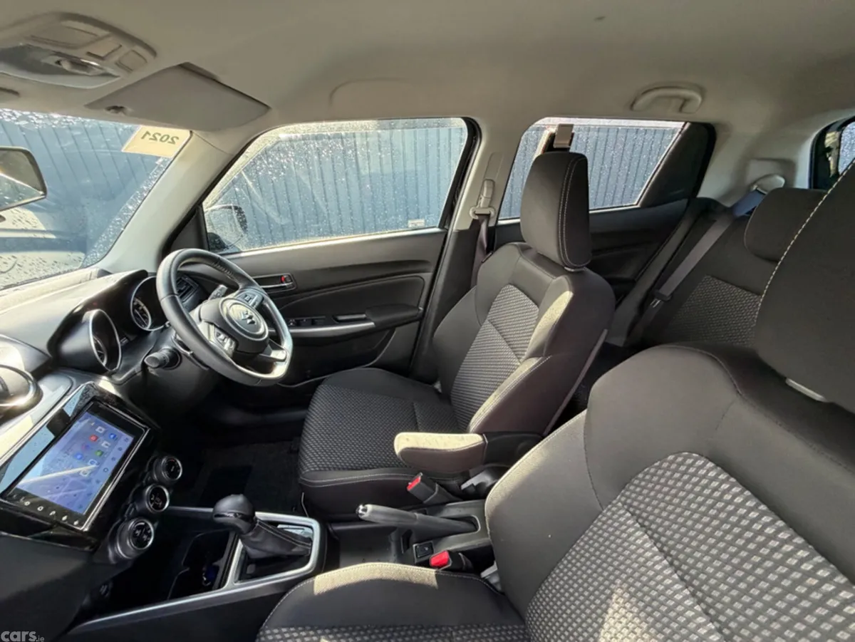 Suzuki Swift Hatchback, Petrol, 2019, Black
