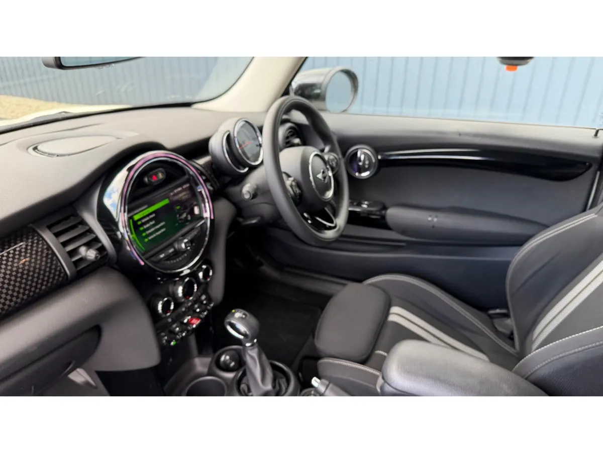 Mini Cooper Hatchback, Diesel, 2020, White