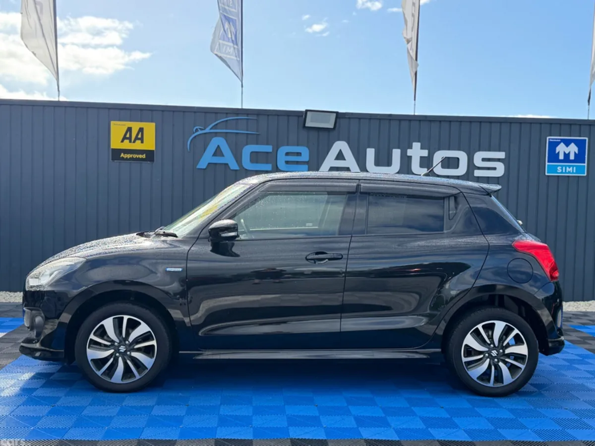 Suzuki Swift Hatchback, Petrol, 2019, Black