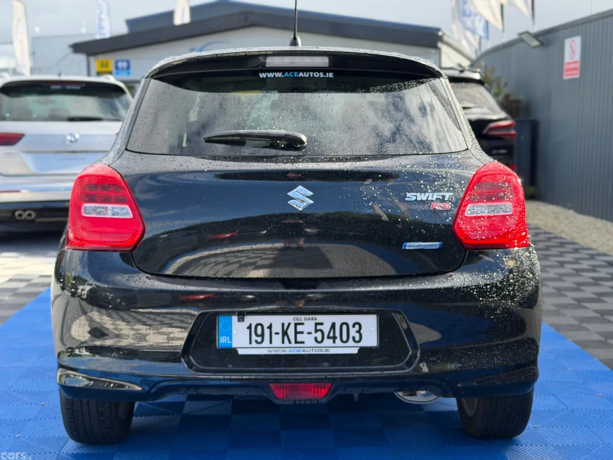 Suzuki Swift Hatchback, Petrol, 2019, Black