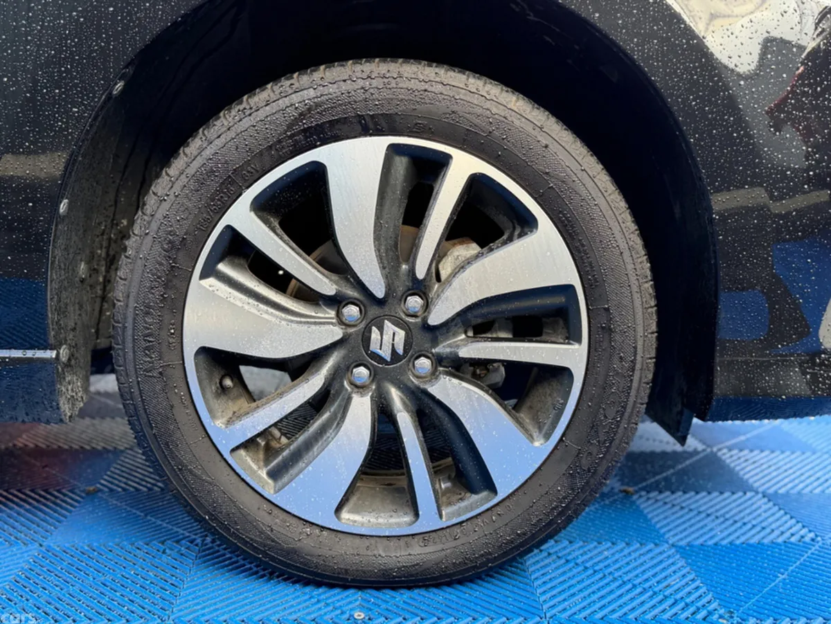 Suzuki Swift Hatchback, Petrol, 2019, Black