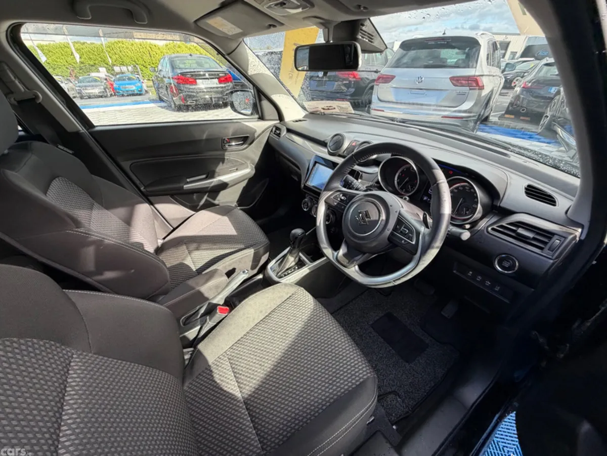 Suzuki Swift Hatchback, Petrol, 2019, Black