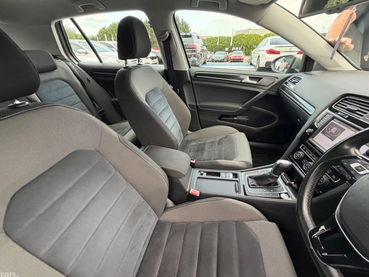 Volkswagen Golf Hatchback, Petrol, 2016, Silver