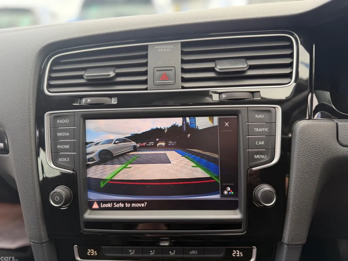 Volkswagen Golf Hatchback, Petrol, 2016, Silver