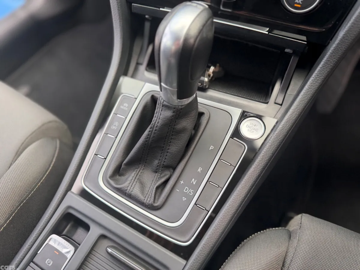 Volkswagen Golf Hatchback, Petrol, 2016, Silver