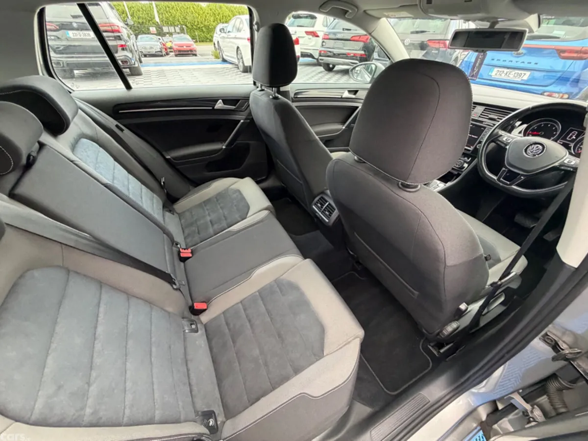 Volkswagen Golf Hatchback, Petrol, 2016, Silver