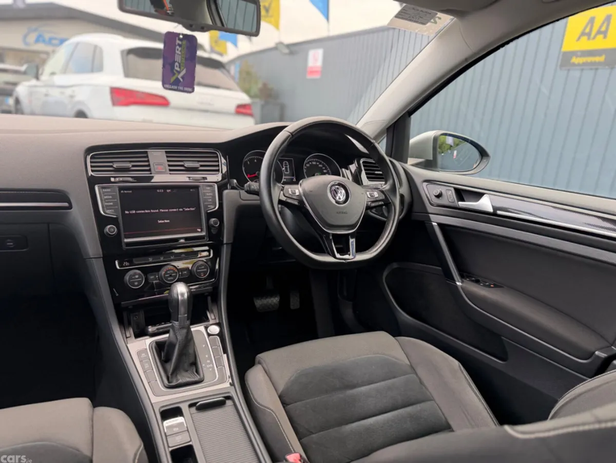 Volkswagen Golf Hatchback, Petrol, 2016, Silver
