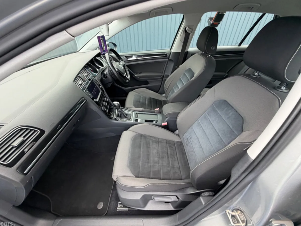 Volkswagen Golf Hatchback, Petrol, 2016, Silver