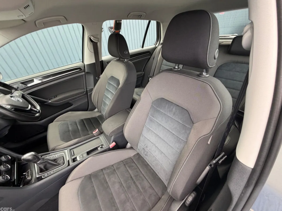 Volkswagen Golf Hatchback, Petrol, 2016, Silver