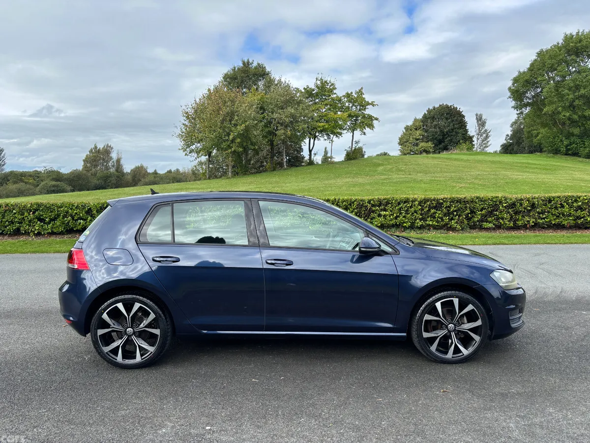 Volkswagen Golf Hatchback, Petrol, 2014, Blue
