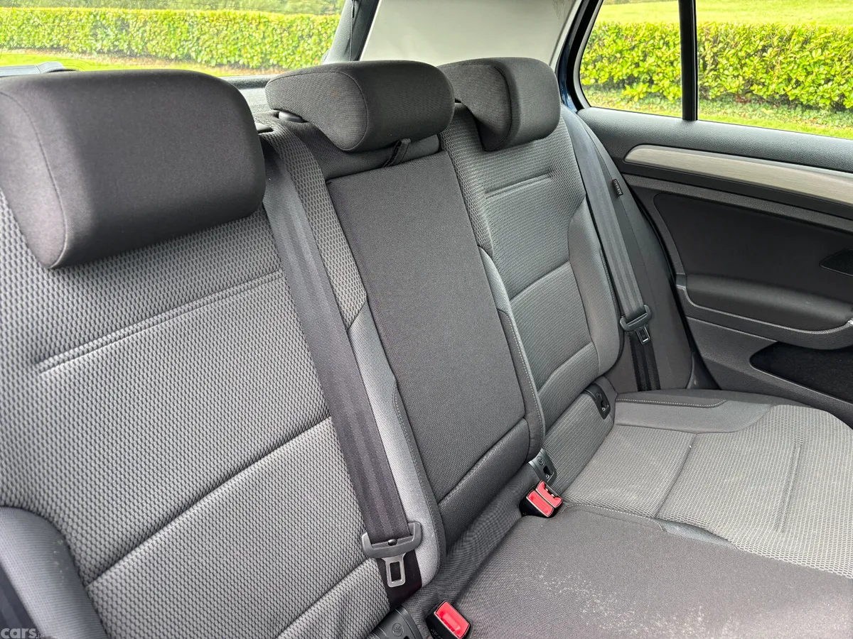 Volkswagen Golf Hatchback, Petrol, 2014, Blue