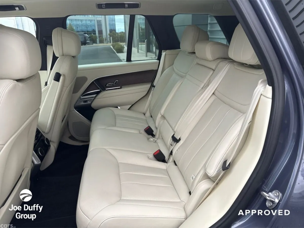 Land Rover Range Rover *SOLD* 3.0 I6 PHEV SE P460, Swords