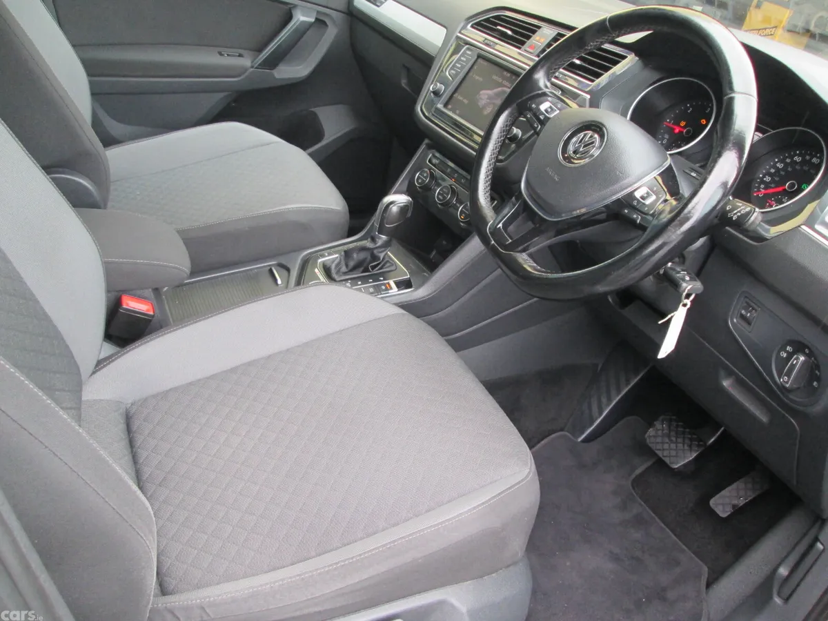 Volkswagen Tiguan SUV, Diesel, 2017, Silver