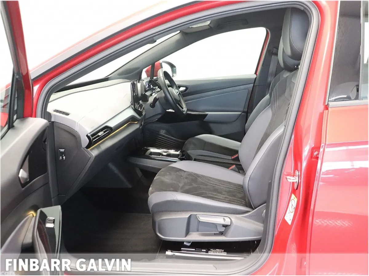 Volkswagen ID.4 Estate, Electric, 2023, Red