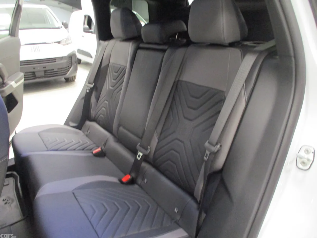 Jeep Compass SUV, Petrol Plug-in Hybrid, 2026, White