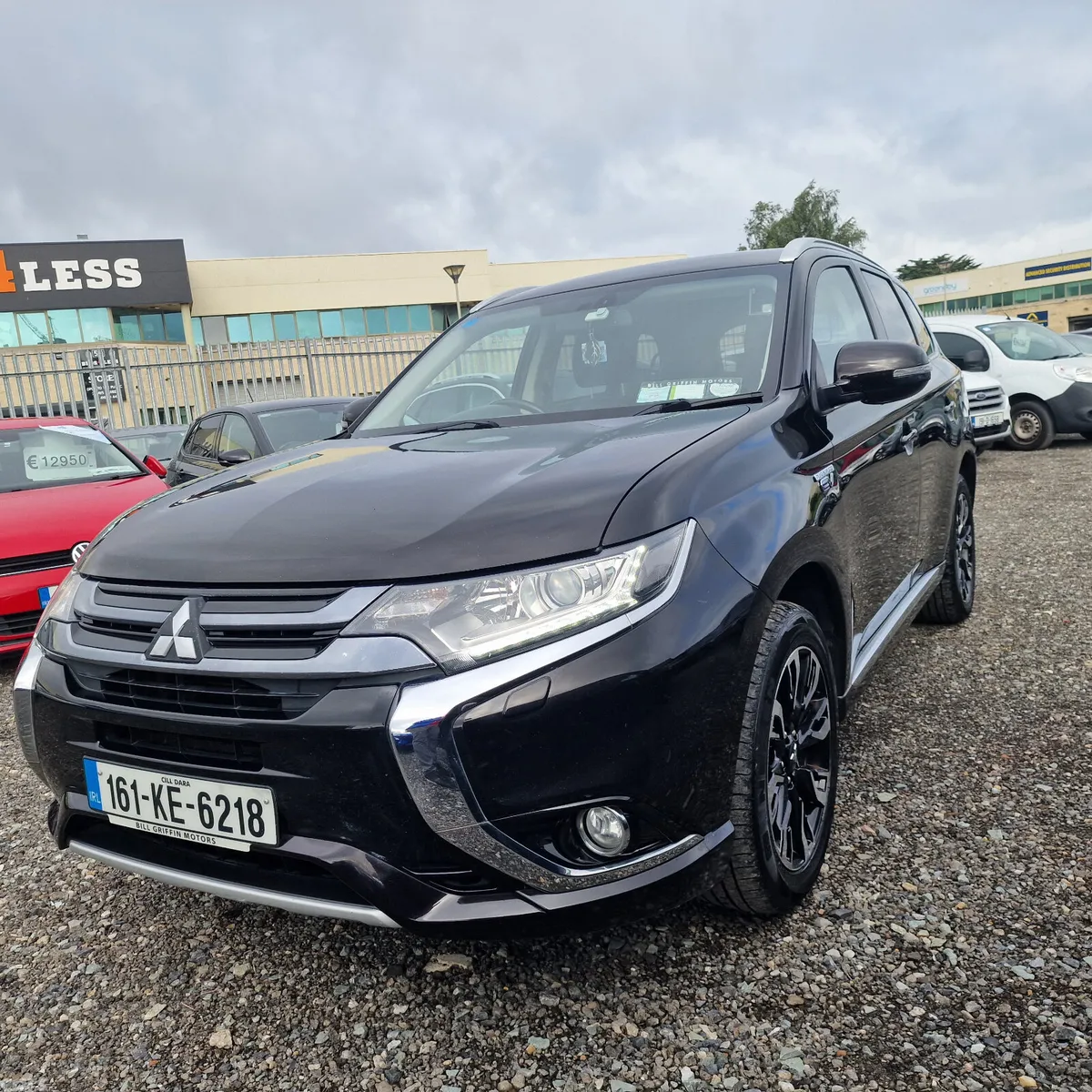 Mitsubishi Outlander SUV, Petrol Plug-in Hybrid, 2016, Black