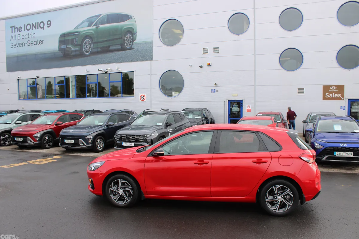 Hyundai i30 Hatchback, Petrol, 2021, Red